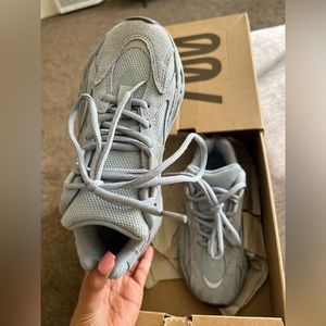 Yeezy 700 Hospital blue